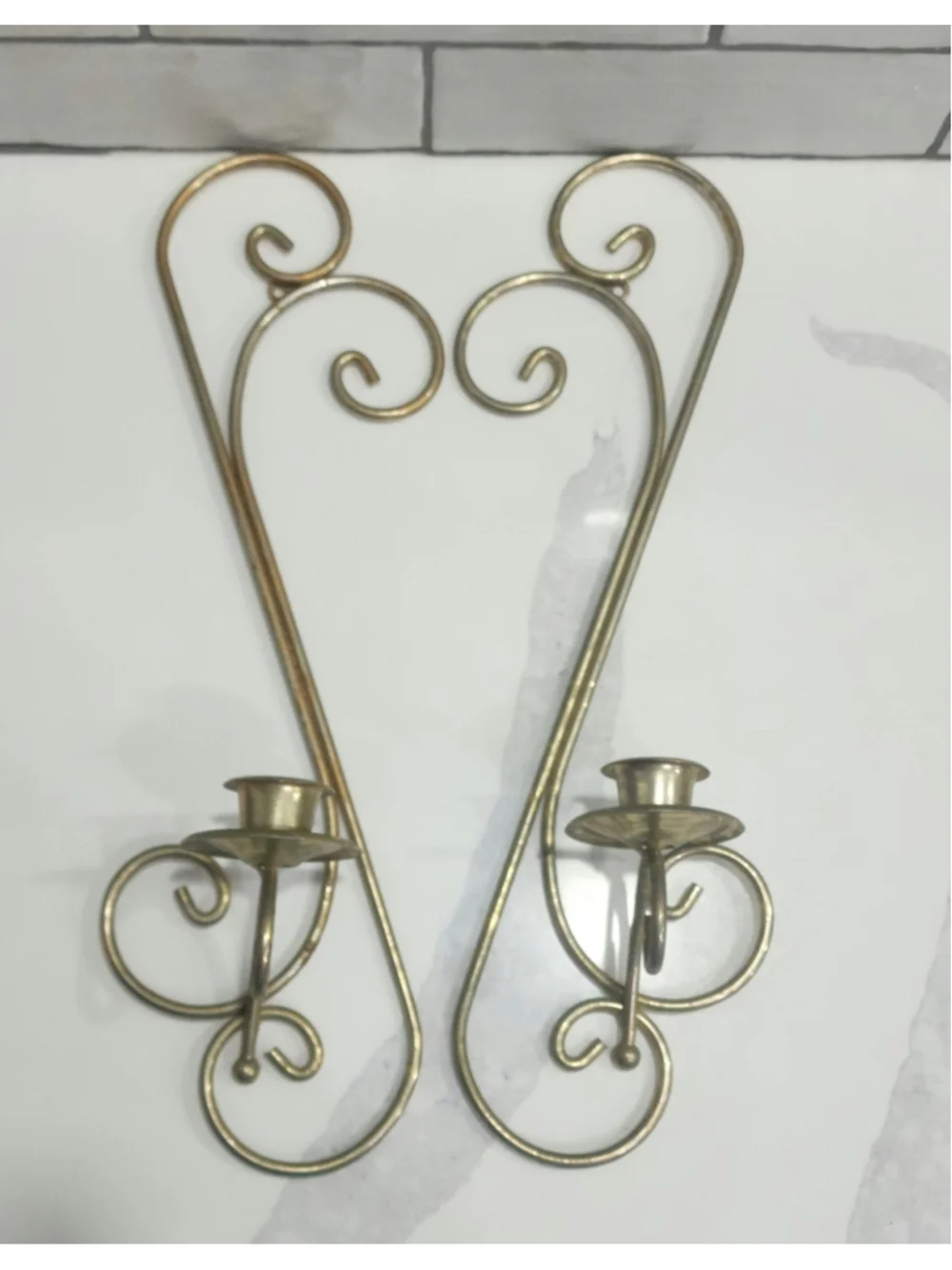 Wall Sconces. Gold Tone Metal Pair. Vintagr